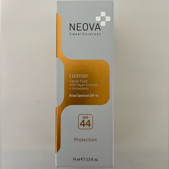 Neova Everyday Facial Fluid SPF - Picture 1 of 3